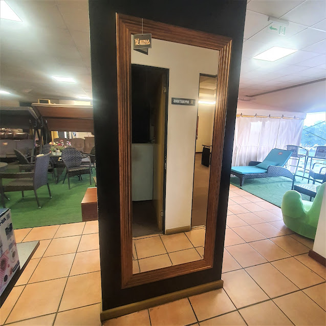 Pictures & Mirrors — Royal Furnishers